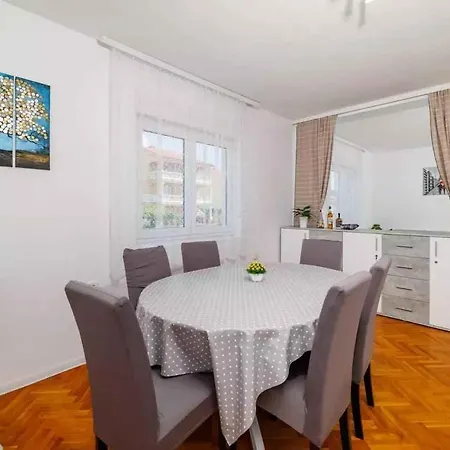 Apartman In 51197 Crikvenica